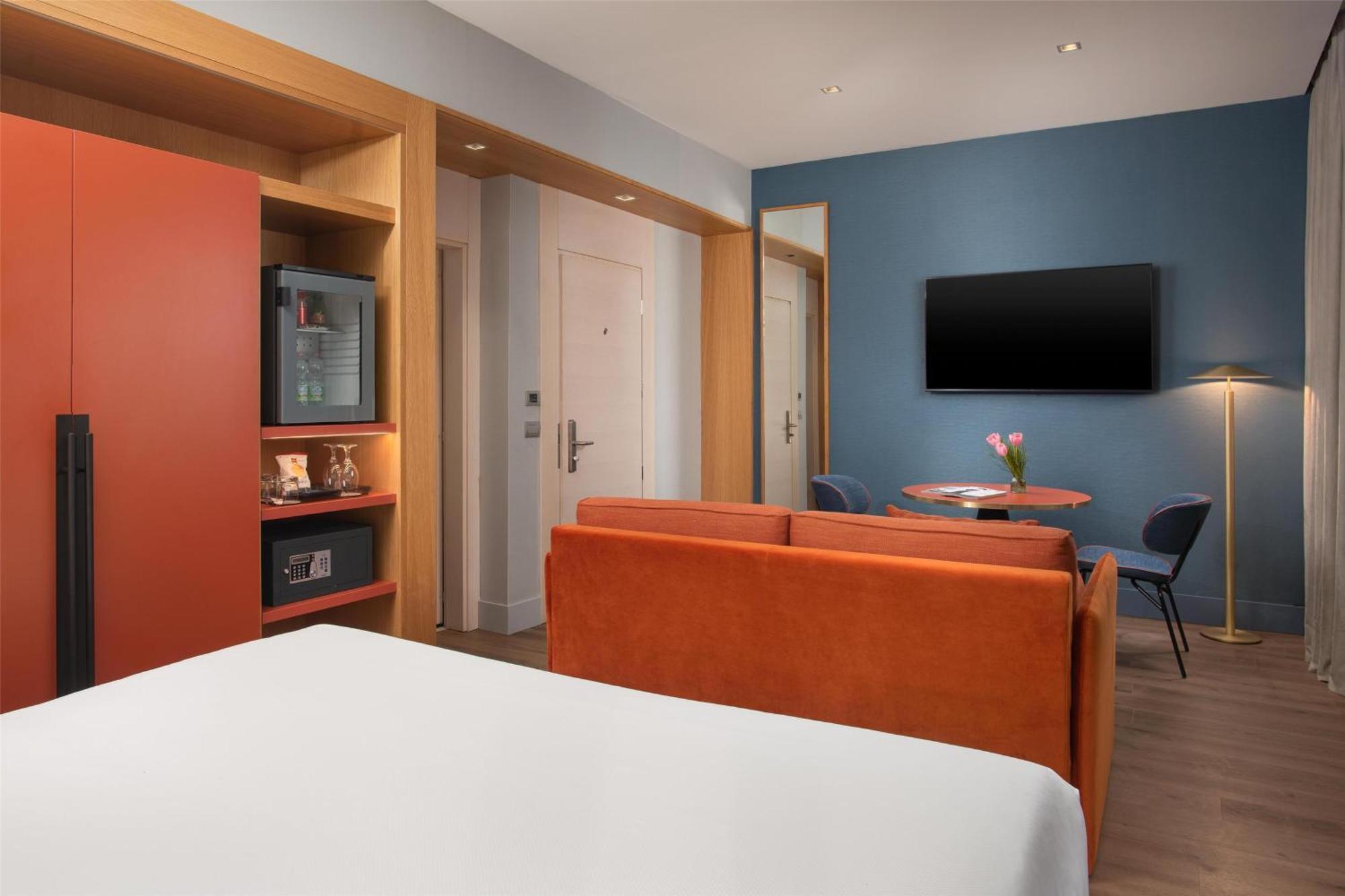 Nh Firenze Hotel Exterior photo