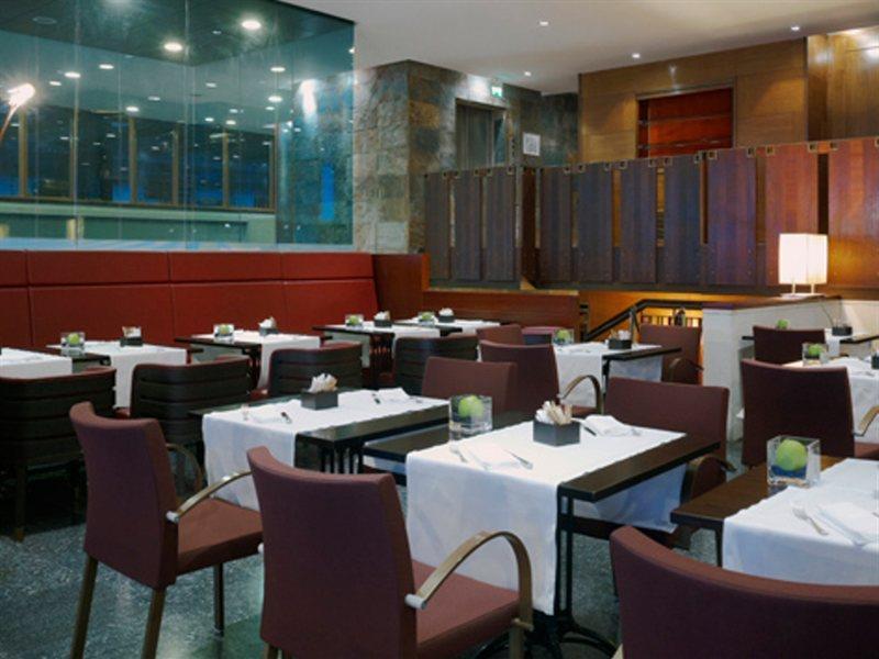 Nh Firenze Hotel Restaurant photo